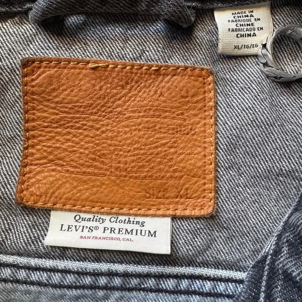levis premium two tone acid washed denim trucker jacket colorblock black blue xl